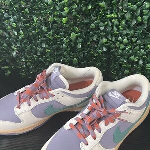 Nike Lavender and Beige Sneakers